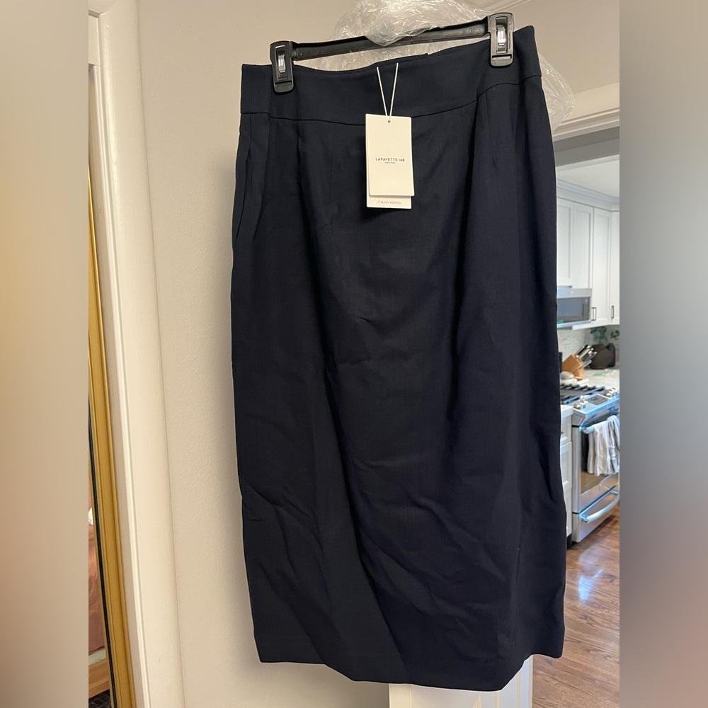 NYT Lafayette 148 NY navy mid length pencil skirt
